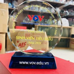 CÚp BiỂu TrƯng Pha LÊ ThỦy Tinh In Logo (12)